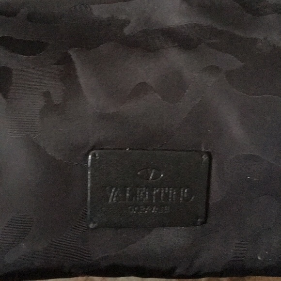 Crossbody - Picture 5 of 5